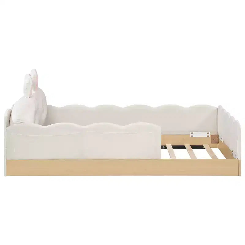 Letto a piattaforma singolo con testiera imbottita e borse portaoggetti