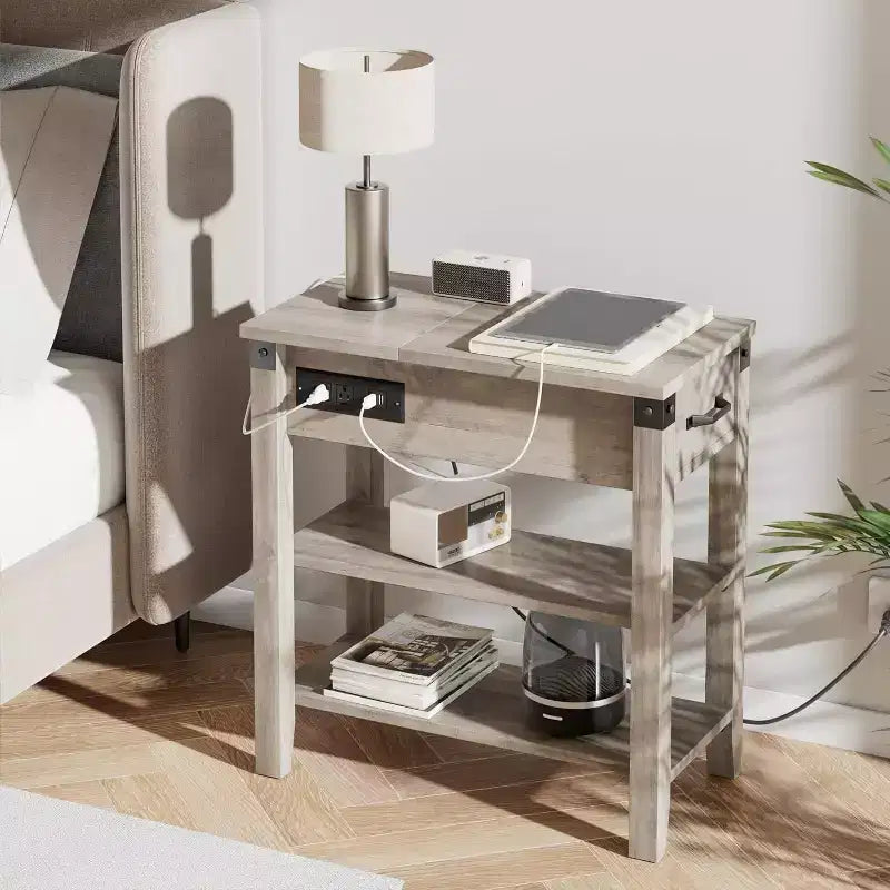 Tavolino con coperchio a ribalta e stazione di ricarica, 2 prese CA e 2 porte USB, tavolino da letto/divano monoposto con contenitore