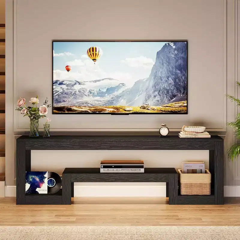 Mobile TV marrone rustico e nero da 160 cm con ripiani aperti, adatto per TV fino a 75 pollici